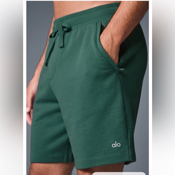 ALO Yoga Green Athletic Shorts with Elastic Waistband Sz Large - Picture 3 of 14